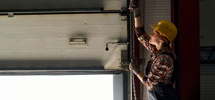 Addressing Common Garage Door Stoppage Issues in Hillcrest Heights, MD